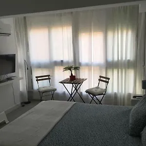 https://la-casita-de-la-playa-malaga.es-andalucia.com