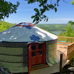 yourte-mongole.midi-pyreneeshotels.com/