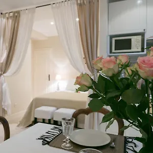https://quartier-latin-apartments-75005.fr-paris.fr